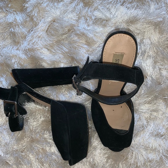 Black suede platform heel peep toe Steve Madden7.5 - Picture 4 of 4